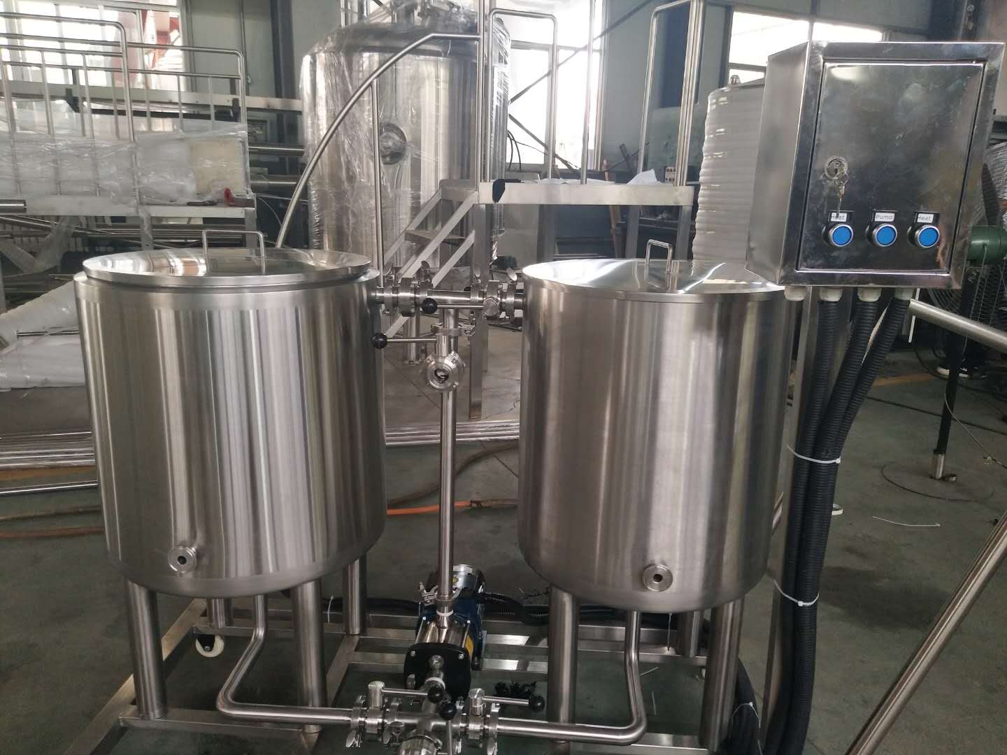 Peru small microbrewery equipment of stainless steel from China factory supplier W1